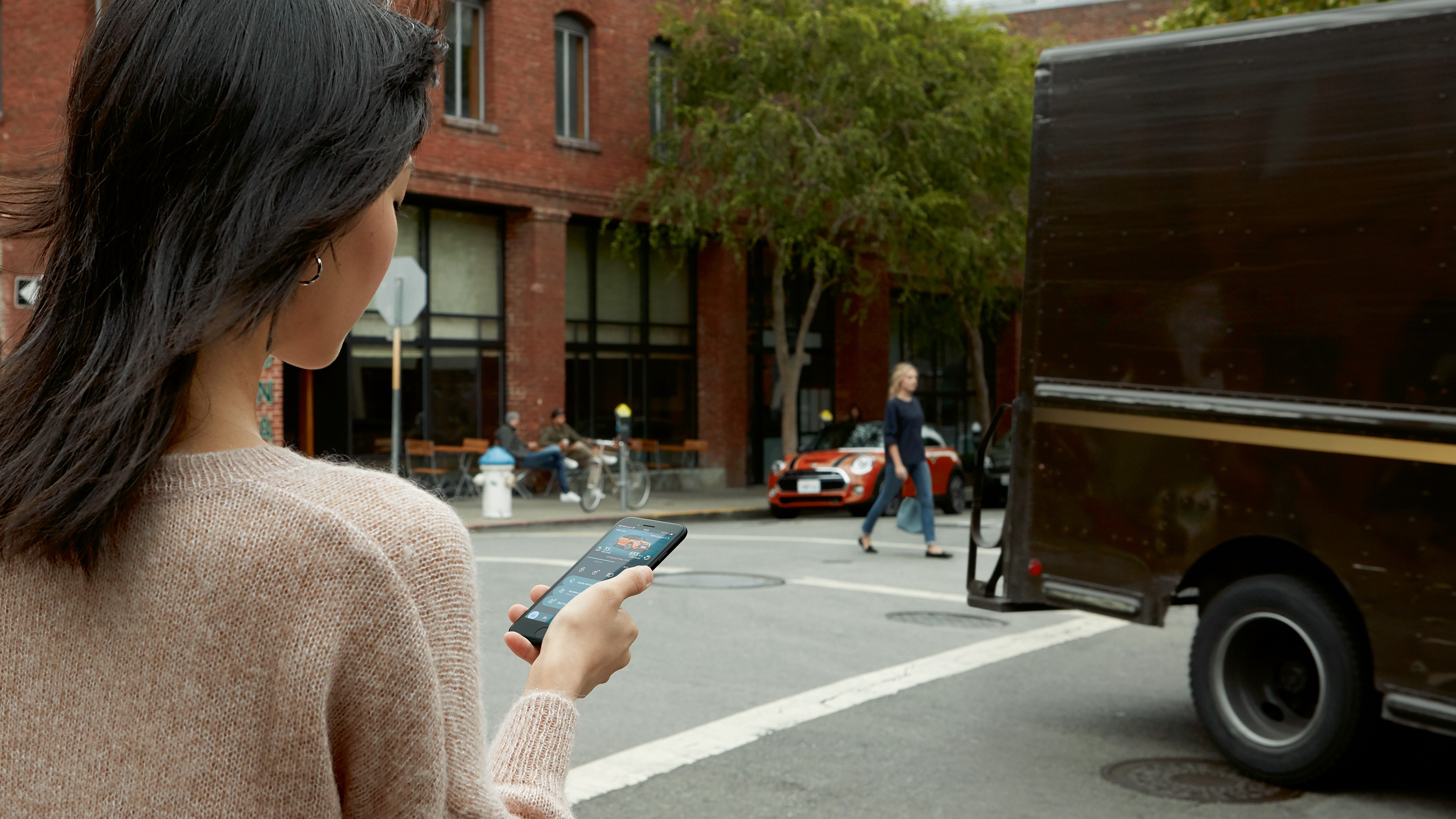 Remote services with smartphone